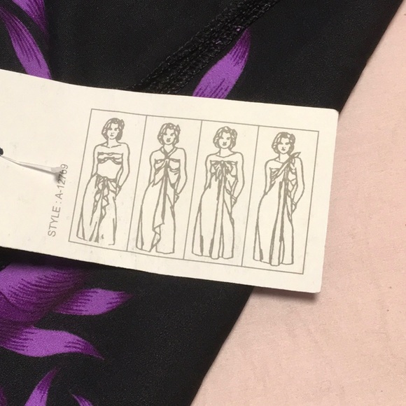 Hawaii Sarong NWT. Size is 72” x 46”. - Picture 3 of 4